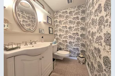 1435 Broadway Avenue, Holbrook, NY 11741 - Photo 14