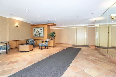 25 Park Place #2G, Great Neck, NY 11021 - Photo 2