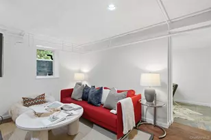 2 Village Ln, Bronxville, NY 10708 - Photo 30