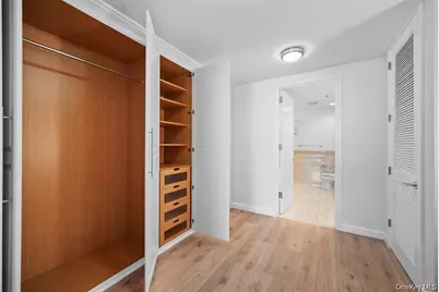 1 Renaissance Square #10E, White Plains, NY 10601 - Photo 16