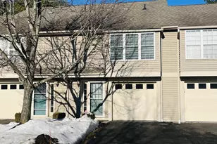 126 Elmcrest Dr, Fishkill, NY 12524 - Photo 2