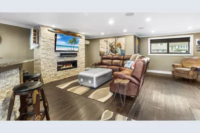 44 Colony Lane, Syosset, NY 11791 - Photo 28