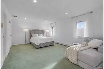 2 Joan Court, Woodbury, NY 11797 - Photo 18