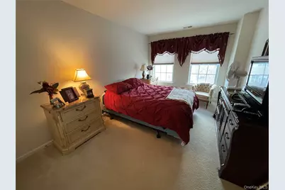 75 Warwick Drive, Massapequa, NY 11758 - Photo 18