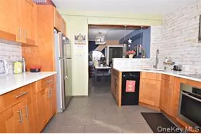 153-54 Foch Boulevard, Jamaica, NY 11434 - Photo 6