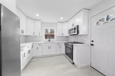 78 Carr Lane, Coram, NY 11727 - Photo 6