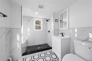 78 Carr Ln, Coram, NY 11727 - Photo 8