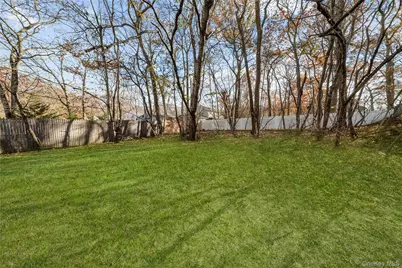 78 Carr Lane, Coram, NY 11727 - Photo 18