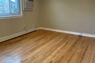 26007 Langston, Glen Oaks, NY 11004 - Photo 6