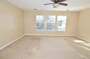 21 Virginia Pine, Bay Shore, NY 11706 - Photo 4