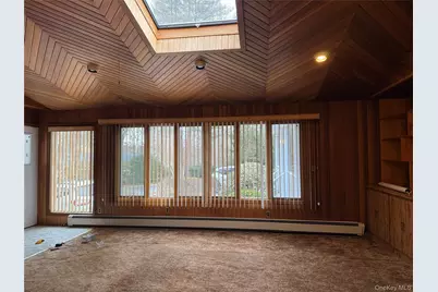 1926 Midlane Road, Syosset, NY 11791 - Photo 12