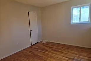 73 Pearsall Ave, Lynbrook, NY 11563 - Photo 16