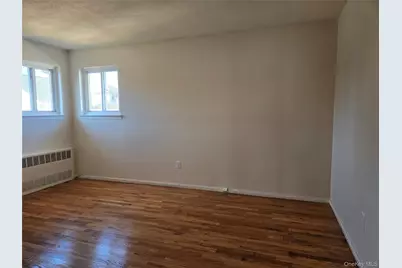 73 Pearsall Avenue #2nd Floor, Lynbrook, NY 11563 - Photo 14