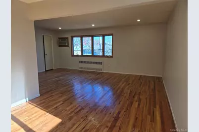 73 Pearsall Avenue #2nd Floor, Lynbrook, NY 11563 - Photo 6