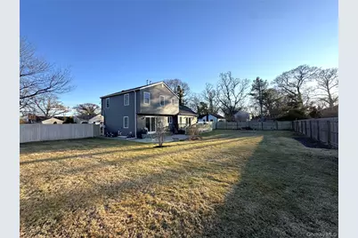 120 Clinton Avenue, Patchogue, NY 11772 - Photo 24