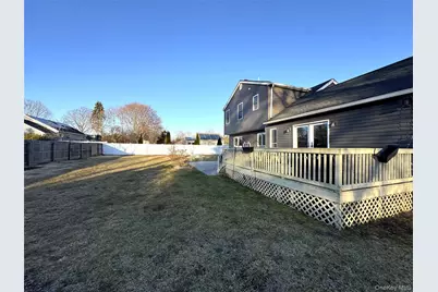 120 Clinton Avenue, Patchogue, NY 11772 - Photo 26