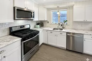 120 Clinton Ave, Patchogue, NY 11772 - Photo 8