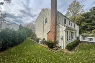 145 Shore Rd, Manhasset, NY 11030 - Photo 4