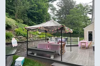 145 Shore Road, Manhasset, NY 11030 - Photo 18