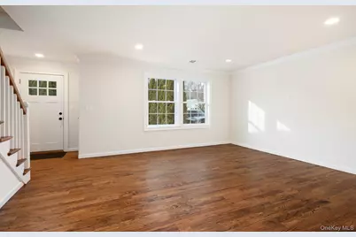 3 Adelaide Park, Center Moriches, NY 11934 - Photo 6