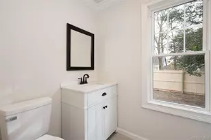 3 Adelaide Park, Center Moriches, NY 11934 - Photo 8