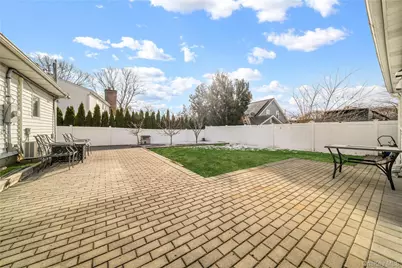 46 Creighton Avenue, Ronkonkoma, NY 11779 - Photo 20