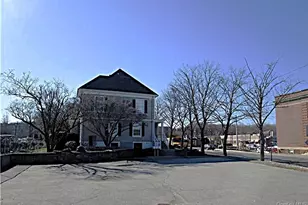 1952 Commerce St, Yorktown Heights, NY 10598 - Photo 4