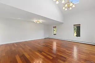 13 Mesa Pl, Nanuet, NY 10954 - Photo 10