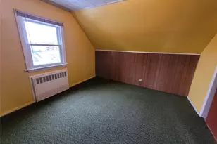 2106 5th St, East Meadow, NY 11554 - Photo 10