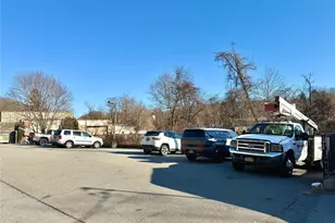 1 Dogwood Rd, Cortlandt Manor, NY 10567 - Photo 4