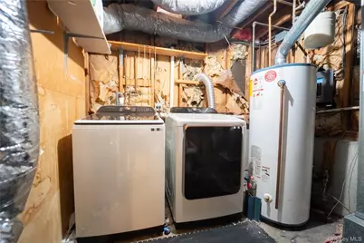 6 Oxford Street, Islip, NY 11751 - Photo 14