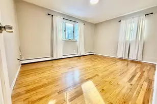 33 Pilgrim Dr, Port Jefferson, NY 11777 - Photo 12