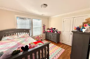 30 Sintsink Dr, Port Washington, NY 11050 - Photo 10