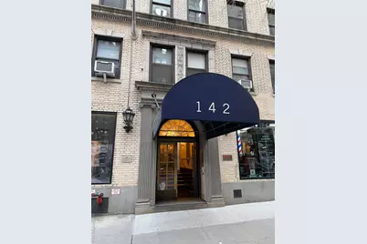 142 E 49th Street #8A, New York, NY 10017 - Photo 2