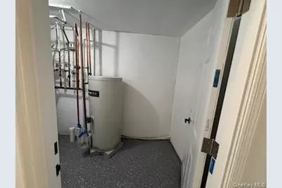 27 King Drive, Poughkeepsie, NY 12603 - Photo 36