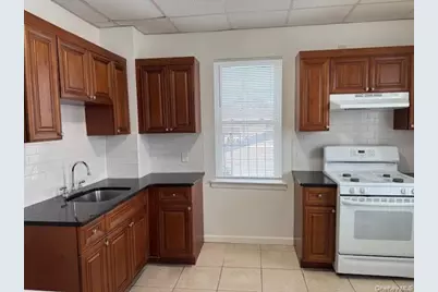 329 Jericho Turnpike, Floral Park, NY 11001 - Photo 4