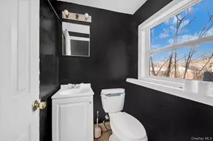 31 Allison Ave, Newburgh, NY 12550 - Photo 20