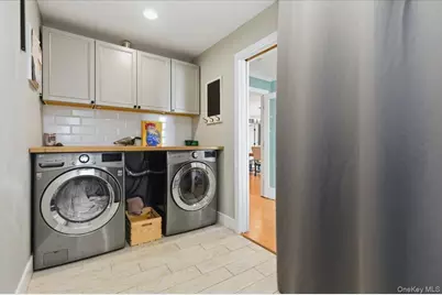 41 Stillwater Avenue, Massapequa, NY 11758 - Photo 18