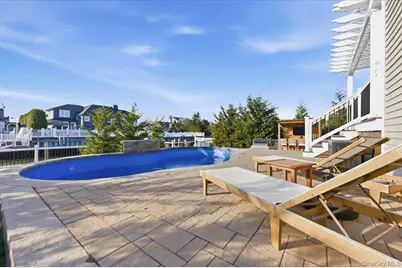 41 Stillwater Avenue, Massapequa, NY 11758 - Photo 24
