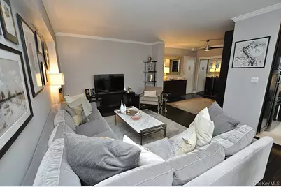 281 Garth Road #A5L, Scarsdale, NY 10583 - Photo 8