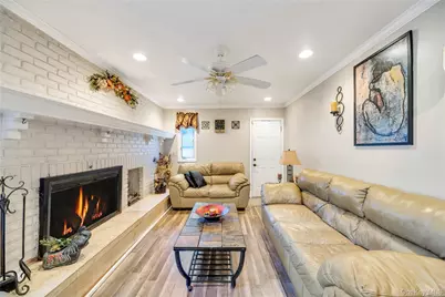17 Wall Street, Port Jefferson Station, NY 11776 - Photo 24