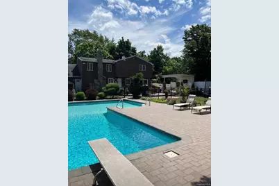 17 Wall Street, Port Jefferson Station, NY 11776 - Photo 12