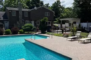 17 Wall St, Port Jefferson Station, NY 11776 - Photo 12