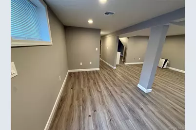 1068 Connetquot Avenue, Central Islip, NY 11722 - Photo 20