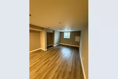 1068 Connetquot Avenue, Central Islip, NY 11722 - Photo 18