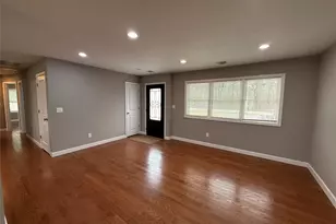 1068 Connetquot Ave, Central Islip, NY 11722 - Photo 6