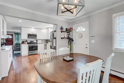 9 3rd Street, West Islip, NY 11795 - Photo 6