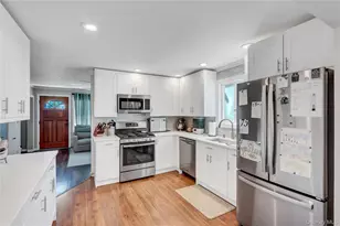 9 3rd St, West Islip, NY 11795 - Photo 4