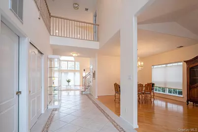 205 Windwatch Drive, Hauppauge, NY 11788 - Photo 4