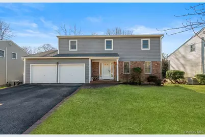18 Barry Lane, Syosset, NY 11791 - Photo 1